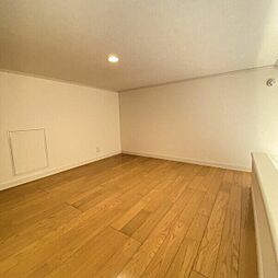 フォーティ・ウィンクス 2階ワンルームのリビング/ダイニング