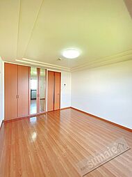 レ・シルフィード 1階1Kのリビング/ダイニング