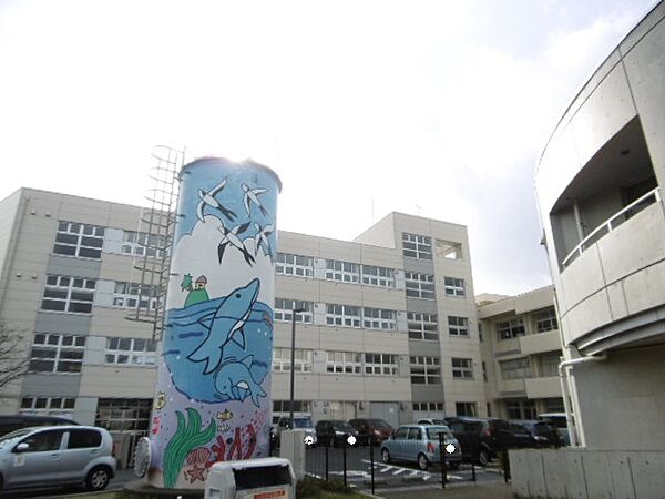 画像20:新潟市立山田小学校 834m