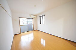 メイプルコート 4階1Kのリビング/ダイニング