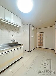 エストレラボアール7 6階3DKのリビング/ダイニング