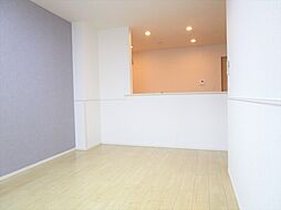 ニューリバーハウス 102 1階1LDKのリビング/ダイニング