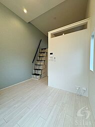 クレスト山科 1階1Kのリビング/ダイニング