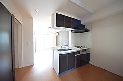 ベリタ 202 2階2LDKのリビング/ダイニング