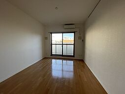 ヴィラ　フローリッシュ 3階1Kのリビング/ダイニング