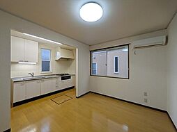 滝山タウンハウス 2階4LDKのリビング/ダイニング