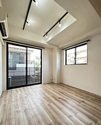 Smart space都立家政 2階1Kのリビング/ダイニング