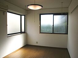 ハウス池亀1号館 201