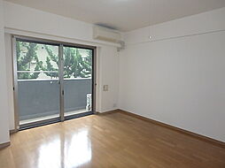 JR総武線 本八幡駅 徒歩2分の賃貸マンション 5階1Kのリビング/ダイニング