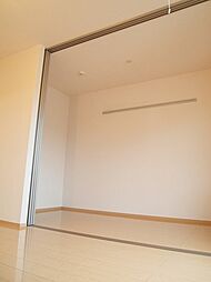 メゾンルミエール 2階1LDKのリビング/ダイニング