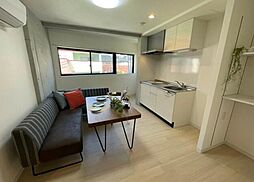 RASICLAS CAPITAL-3 3階2DKのリビング/ダイニング