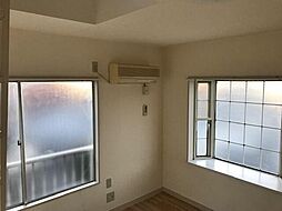 プラザドゥマリーB 2階ワンルームのリビング/ダイニング