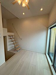 ドムス・フォルティア 2階1Kのリビング/ダイニング