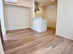 カーサ住吉 301 3階1LDKのリビング/ダイニング