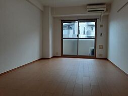 サリータソプラ 103 1階1Kのリビング/ダイニング