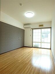 グリーンリーフ越野 203 2階1Kのリビング/ダイニング