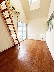 レオパレス山手PRIMAIR 2階1Kのリビング/ダイニング