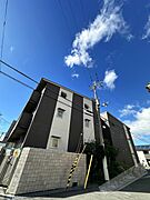 信太山駅より徒歩4分 築14年3ヶ月 3階建の賃貸物件