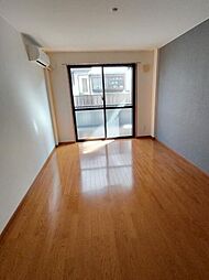 シャルマン草加V 1階1Kのリビング/ダイニング