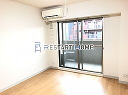 フロイデ 4階1Kのリビング/ダイニング