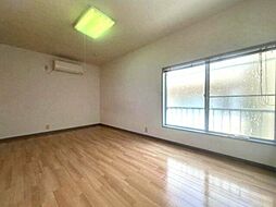 ハウスYZ 2階ワンルームのリビング/ダイニング