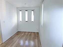 イーデン メール おおたか 2階2LDKのリビング/ダイニング