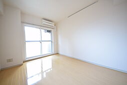 アドバンス相模原 6階1Kのリビング/ダイニング