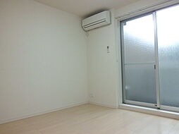 ローズガーデン 2階1Kのリビング/ダイニング