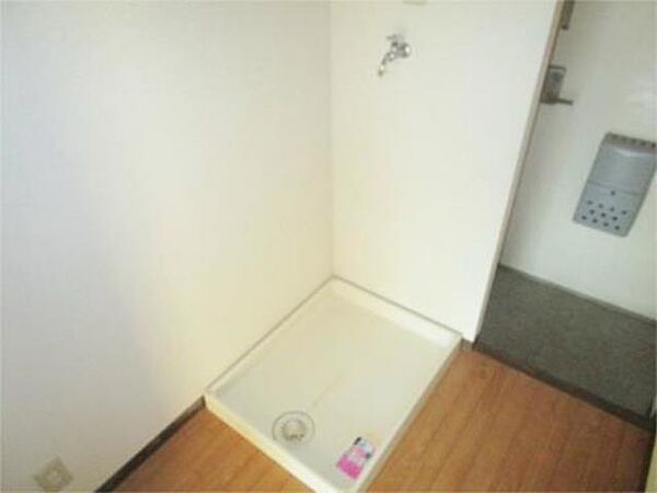 画像23:室内洗濯機置き場