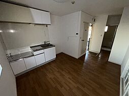 ホワイトポピンズ 205 2階2DKのリビング/ダイニング