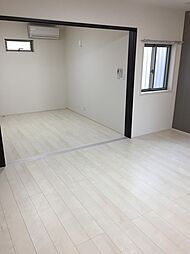 阪神本線 久寿川駅 徒歩9分の賃貸アパート 3階1LDKのリビング/ダイニング