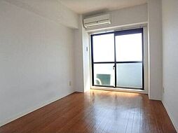 メゾン・ド・コンテス 6階ワンルームのリビング/ダイニング