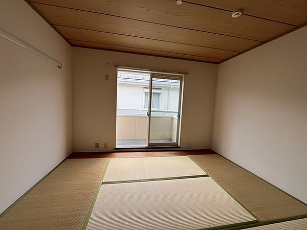 detached 東京都日野市百草2078-1

地図を見る