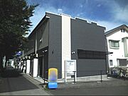 是政駅より徒歩8分 築13年9ヶ月 2階建の賃貸物件