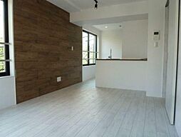 LEGALAND都立大学II 4階1LDKのリビング/ダイニング