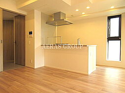 ザ・パークハビオ目黒フォート 203 2階1LDKのリビング/ダイニング