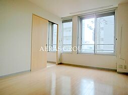 山市ビル 4階1LDKのリビング/ダイニング