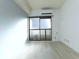 メゾン・ド・ラシーヌ 5階ワンルームのリビング/ダイニング