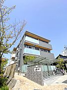金剛駅より徒歩3分 1階 築4年7ヶ月の賃貸物件