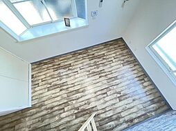 ヴェルデコリーナ？1 2階ワンルームのリビング/ダイニング