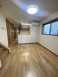 竪台テラス1 A102 4LDKのリビング/ダイニング