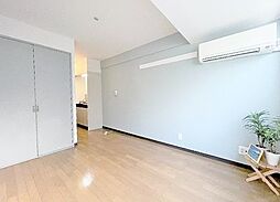 TMレジデンス多摩川 102 1階ワンルームのリビング/ダイニング