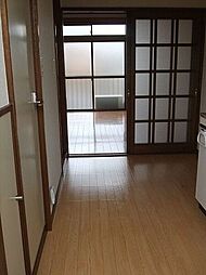 パラシオンN 2階1Kのリビング/ダイニング