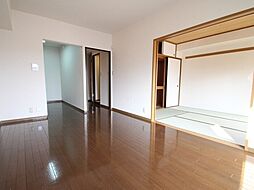 リヴェール滝山 3階3LDKのリビング/ダイニング