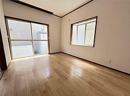 ドエル・ロイヤル 206 2階2DKのリビング/ダイニング