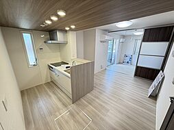 クロエ橋本 302 3階1LDKのリビング/ダイニング