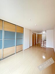 ラ・ヴィ・アン・フルール 2階1LDKのリビング/ダイニング