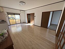 小林ハイツII 2階3LDKのリビング/ダイニング