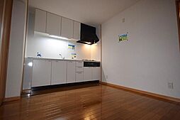 ニュースカイ彩都 301 3階3DKのリビング/ダイニング