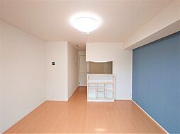 ジュネックス B 1階1LDKのリビング/ダイニング